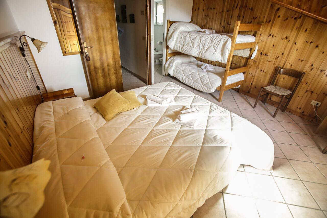 Hotel Valle Del Lupo Пескассероли Экстерьер фото