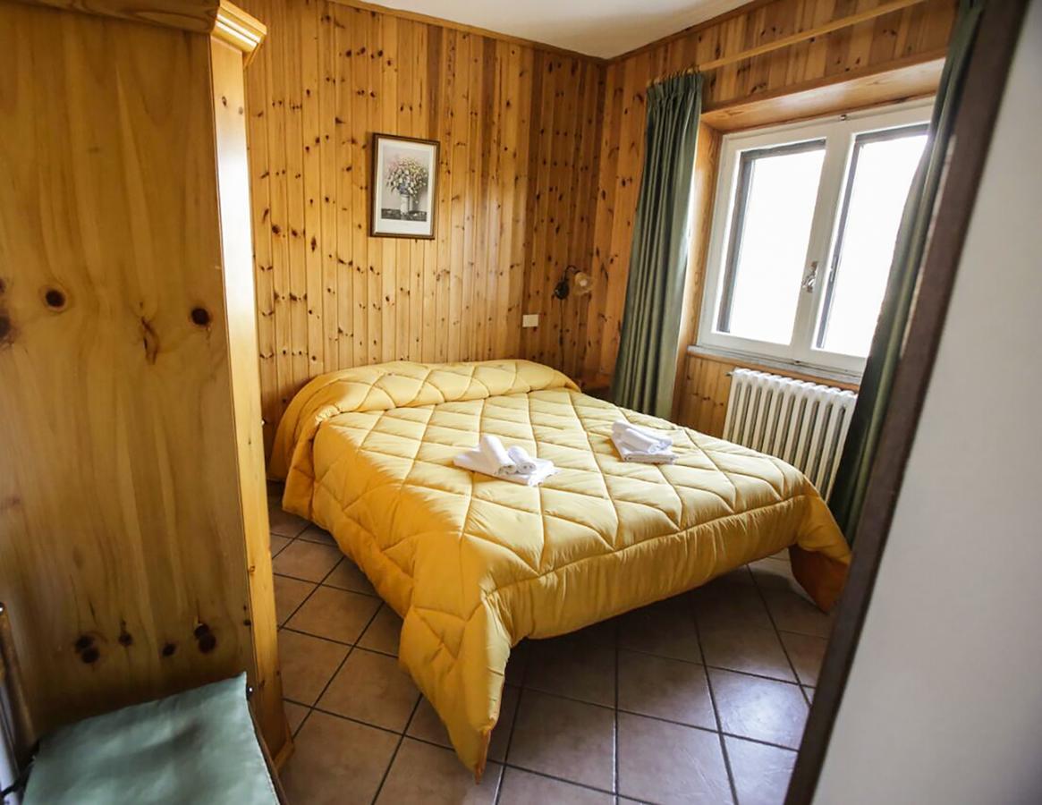 Hotel Valle Del Lupo Пескассероли Экстерьер фото