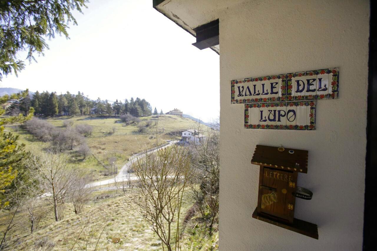 Hotel Valle Del Lupo Пескассероли Экстерьер фото