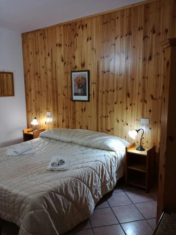 Hotel Valle Del Lupo Пескассероли Экстерьер фото